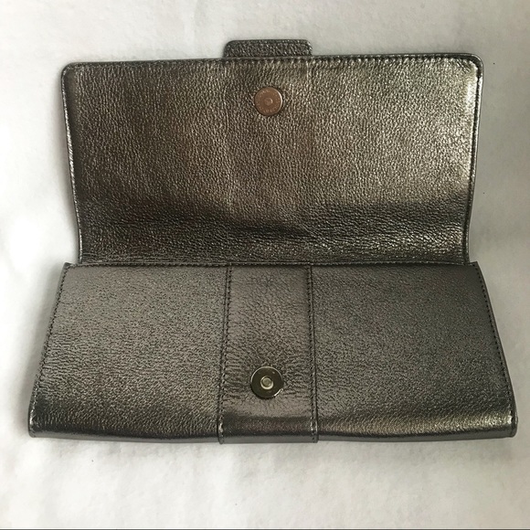 NWOT Michael Kors Silver Clutch - Picture 3 of 4